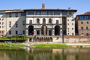 Uffizi Gallery and Arno river, UNESCO World Heritage Site, Florence, Tuscany, Italy, Europe