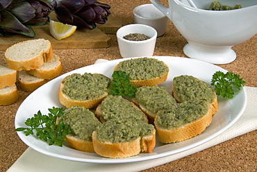 Bruschette with artichoke cream, Italy, Europe