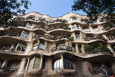 Mila House (or La Pedrera) by Antoni Gaudi, UNESCO World Heritage Site, Barcelona, Catalunya (Catalonia) (Cataluna), Spain, Europe