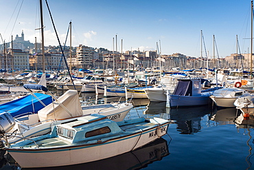 View across the Vieux Port, Marseille, Bouches-du-Rhone, Provence-Alpes-Cote-d'Azur, France, Mediterranean, Europe