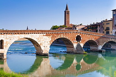 Ponte Pietra, Verona, River Adige, UNESCO World Heritage Site, Veneto, Italy, Europe