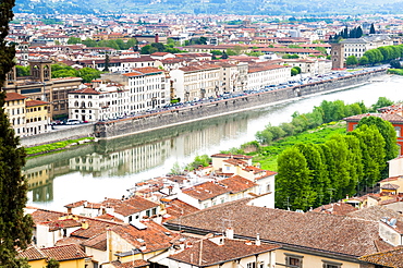 View of city center of Florence and River Arno, Florence (Firenze), UNESCO World Heritage Site, Tuscany, Italy, Europe