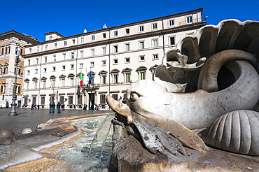 Dolphin of the fountain, Piazza Colonna, Palazzo Chigi (residence of the Prime Minister of Italy), Rome, Lazio, Italy, Europe