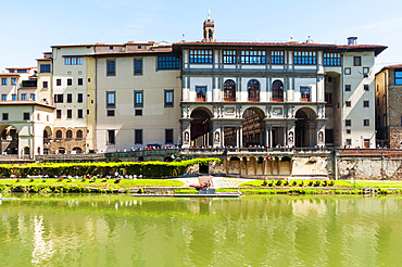 Uffizi Palace and Arno River, Florence, UNESCO World Heritage Site, Tuscany, Italy, Europe