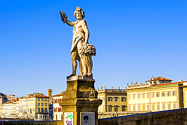 Statue of Autumn, Ponte Santa Trinita, Florence (Firenze), UNESCO World Heritage Site, Tuscany, Italy, Europe