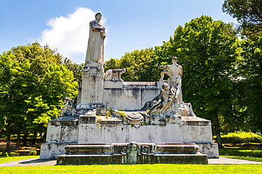 Monument to Francesco Petrarca, Il Prato Park, Arezzo, Tuscany, Italy