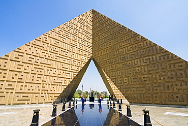 Unknown Soldier Memorial and Anwar Sadat Tomb, Nasser City, Cairo, Egypt, North Africa, Africa