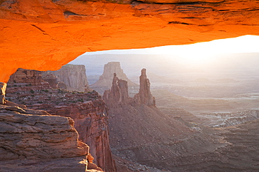 Sunrise, Mesa Arch, Canyonlands National Park, Utah, United States of America, North America