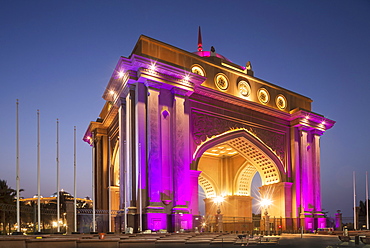 Emirates Palace Hotel entrance, Abu Dhabi, United Arab Emirates, Middle East