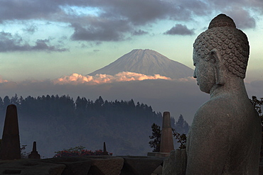 Borobudur Buddhist Temple, UNESCO World Heritage Site, Java, Indonesia, Southeast Asia, Asia