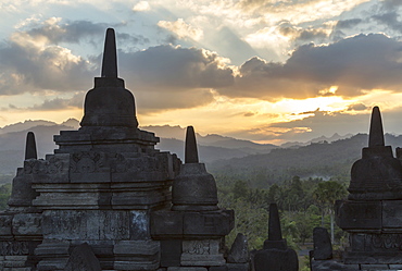 Borobudur Buddhist Temple, UNESCO World Heritage Site, Java, Indonesia, Southeast Asia, Asia