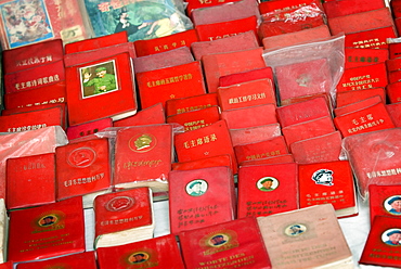 Little Red Book for sale, communist memorabilia, Dali, Yunnan, China, Asia