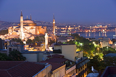 Evening light view of Haghia Sophia Mosque, UNESCO World Heritage Site, Istanbul, Turkey, Europe