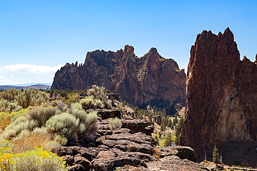 The rugged Smith Rock State Park in central Oregon's High Desert, near Bend, Oregon, United States of America, North America