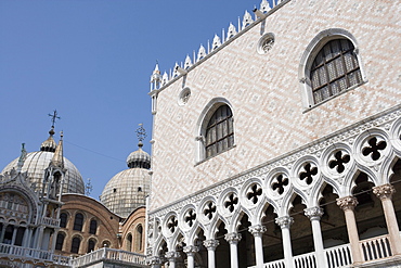 The DogeÕs Palace and two domes of Saint MarkÕs Basilica, Piazza san Marco, Venice, Italy