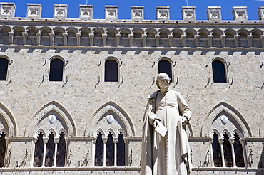 Statue of Sallustio Bandini, Palazzo Salimbeni, Siena, Tuscany, Italy