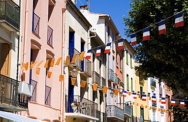 Colourful street, Collioure, Pyrenees-Orientales, Languedoc, France, Europe