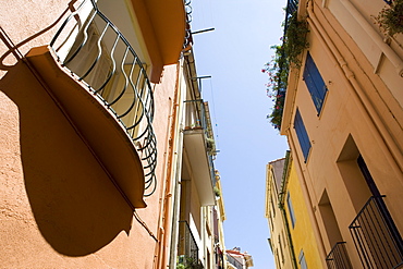 Balcony, Street, Collioure, Pyrenees-Orientales, Languedoc, France, Europe