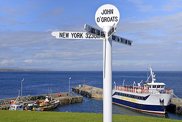 Famous multi directional signpost, John O'Groats, Caithness, Highland Region, Scotland, United Kingdom, Europe