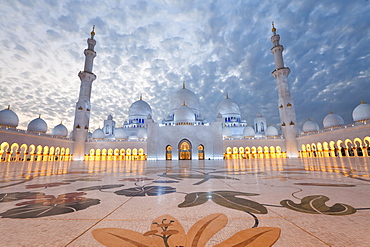 Sheikh Zayed Bin Sultan Al Nahyan Mosque, Abu Dhabi, United Arab Emirates, Middle East