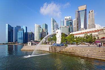 The Merlion Statue with the city skyline in the background, Marina Bay, Singapore, Southeast Asia, Asia