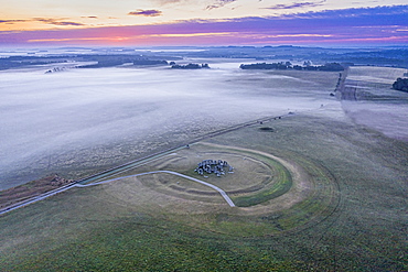 Stonehenge, UNESCO World Heritage Site, Salisbury Plain, Wiltshire, England, United Kingdom, Europe