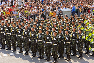 Annual Independence Day parade along Khreshchatyk Street and Maidan Nezalezhnosti (Independence Square), Kiev, Ukraine, Europe