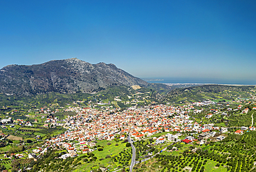 Archanes village with views to Mount Juktas, Crete, Greek Islands, Greece, Europe