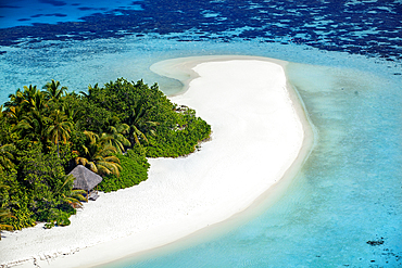 Aerial view of tropical island with lagoon, The Maldives, Indian Ocean, Asia