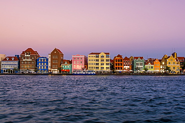 Colourful buildings, architecture in capital city Willemstad, Curacao, UNESCO World Heritage Site, ABC Islands, Dutch Antilles, Caribbean, Central America