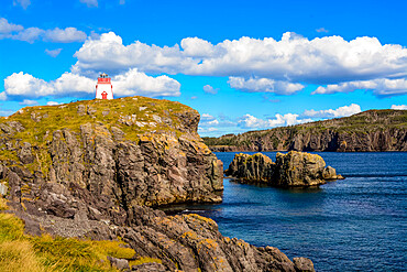 Fort Point (Admiral's Point) Lighthouse, Trinity, Bonavista Peninsula, Newfoundland, Canada, North America