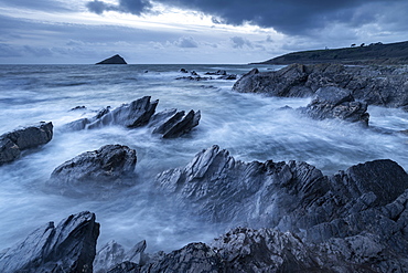 Stormy winter evening at Wembury Bay on the South Devon coast, Devon, England, United Kingdom, Europe