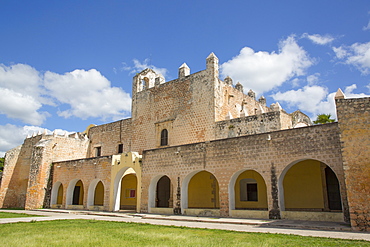 Convent de San Bernadino de Siena, built 1552-1560, Valladolid, Yucatan, Mexico, North America