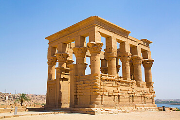 Kiosk of Trajan, Temple of Isis, UNESCO World Heritage Site, Philae Island, Aswan, Nubia, Egypt, North Africa, Africa