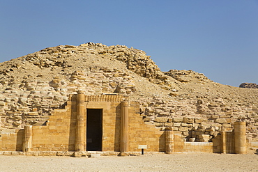 Entrance, Pavilion of the South, Step Pyramid Complex, UNESCO World Heritage Site, Saqqara, Egypt, North Africa, Africa