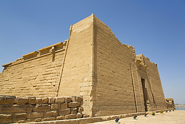 Front Pylon, Temple of Mandulis, Kalabsha, UNESCO World Heritage Site, near Aswan, Nubia, Egypt, North Africa, Africa