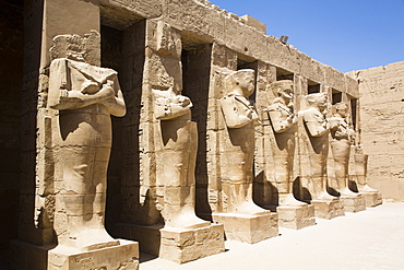 Statues of Ramses III, Temple of Ramses III, Karnak Temple Complex, UNESCO World Heritage Site, Luxor, Thebes, Egypt, North Africa, Africa