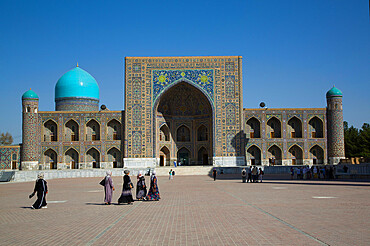 Tilla-Kari Madrassah (Completed 1660), Registan Square, Samarkand, Uzbekistan