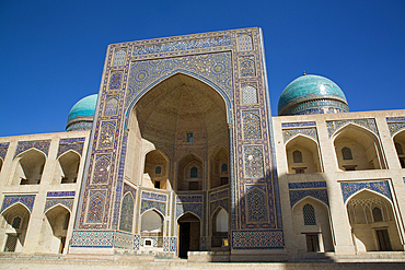 Mir-I Arab Madrasah (1530-1536), Poi Kalyon Square, Buhkara, Uzbekistan