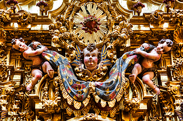 Sculptures, angels, altarpiece, 18th century Spanish Baroque style, Church of Santa Prisca de Taxco, founded 1751, UNESCO World Heritage Site, Taxco, Guerrero, Mexico, North America