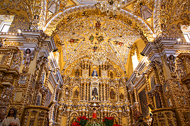 Polychrome Figures and Golden Reliefs, Baroque Interior, Church of San Francisco Acatepec, founded mid-16th century, San Francisco Acatepec, Puebla, Mexico, North America