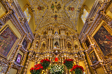 Polychrome Figures and Golden Reliefs, Baroque Interior, Church of San Francisco Acatepec, founded mid-16th century, San Francisco Acatepec, Puebla, Mexico, North America