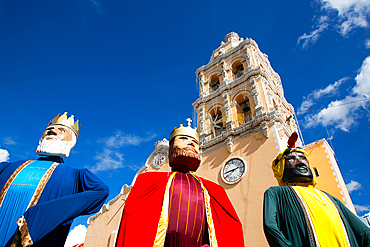 Wise Men Statues in the foreground, Church of Santa Maria de la Natividad, 1644, Atlixco, Pueblos Magicos, Puebla State, Mexico, North America