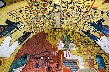 Eye of God Horus with Pharaoh at far end, Tomb of Pashedu, TT3, Deir el-Medina Tombs (Worker Tombs), Thebes, UNESCO World Heritage Site, Luxor, Egypt, North Africa, Africa