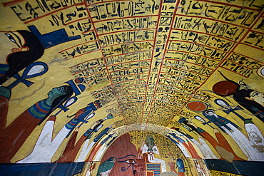 Eye of God Horus with Pharaoh at far end, Tomb of Pashedu, TT3, Deir el-Medina Tombs (Worker Tombs), Thebes, UNESCO World Heritage Site, Luxor, Egypt, North Africa, Africa