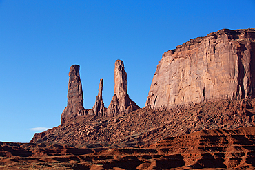 Three Sisters, Monument Valley Navajo Tribal Park, Utah, USA