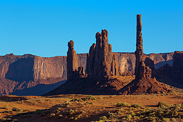 Totem Pole and Yei Bi Chei, Monument Valley Navajo Tribal Park, Utah, USA