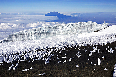 The summit plateau of Uhuru peak, Africa's highest point, Kilimanjaro, UNESCO World Heritage Site, Tanzania, East Africa, Africa