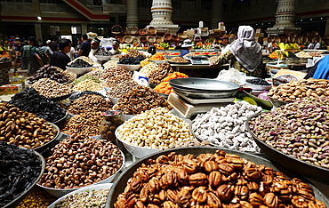 Nuts for sale, Central Market, Dushanbe, Tajikistan, Central Asia, Asia