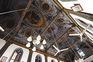 Interior, St. Mary's Forane Church, one of the oldest Christian churches in India, established in AD 427, Champakulam, Kerala, India, Asia